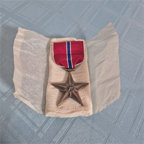 Orig WWII Bronze Star Medal, 1944 Issue