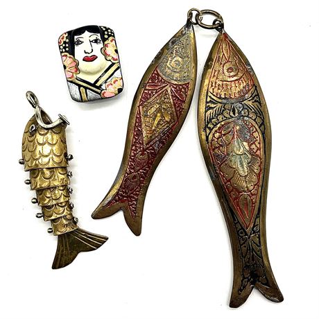 Vtg Unique Gold Toned Metal Fish Pendants w/ Japanese Button Cover