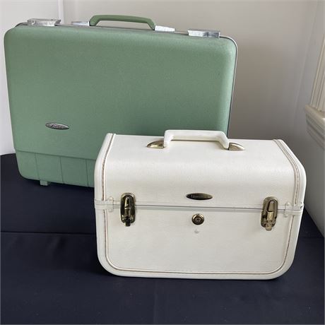 Vintage Forecast Hard Side Suitcase with Taperlite Travel Hard Case