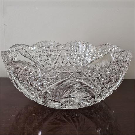 L.E. Smith Comet in the Stars Pinwheel Crystal Bowl