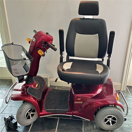 NEVER USED Merits Pioneer 10 Electric Mobility Scooter