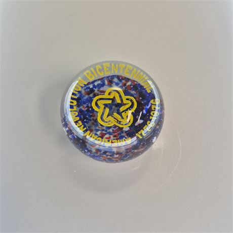 Vtg. American Revolution Bicentennial Paperweight 1776-1976