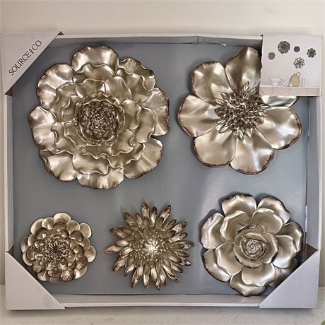 NIB 5 Pc Metallic Painted Resin Flower Wall Art Set