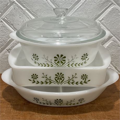 3 pc Green Daisy Glasbake Ovenware -Lidded 2 qt Dish, Divided Dish 8" Bake Dish