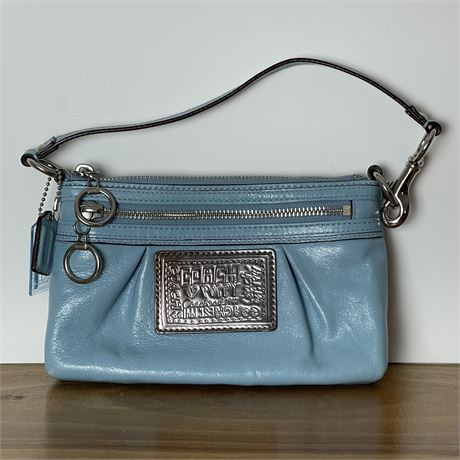 Vintage Coach Poppy Baby Blue Leather Wristlet Bag