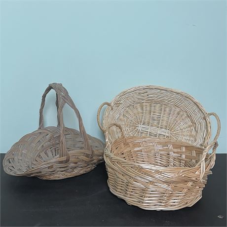 Cute Bundle of Wicker Baskets