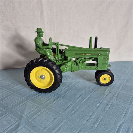 Ertl John Deere A Tractor 40th Anniv. Ed.