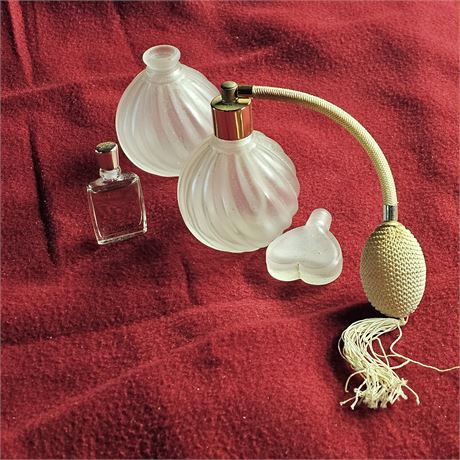 Vintage Perfume Bottle Vanity Set Atomizer