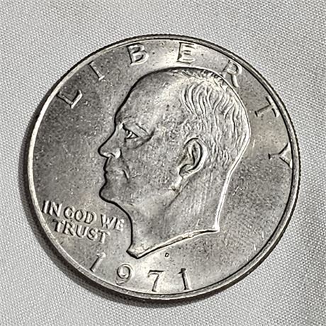 1971 D  Eisenhower dollar coin.
