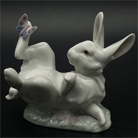Lladro "That Tickles" Porcelain Bunny Rabbit with Butterfly