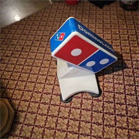 Domino's Pizza car topper.