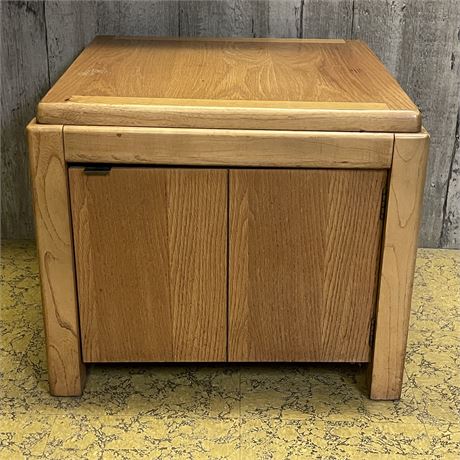 Lane End Table with Storage