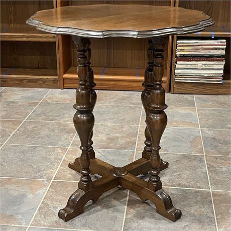Vtg Solid Wood Scalloped Edge Side Table