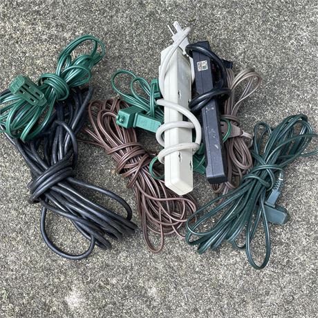 Extension Cords & Power Strips