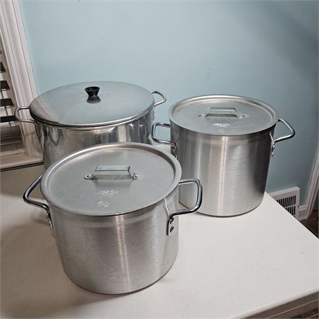 3 Large Stock Pots (2) Eagleware 10 & 12 Qt. (1) is a no brand