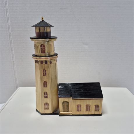 Vintage Meow Reo 1978 Wheat Straw Lighthouse Trinket Box