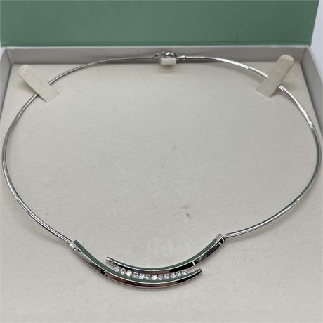 14KT Italian White Gold Necklace with Rhinestones Centered in Arched Double Bars