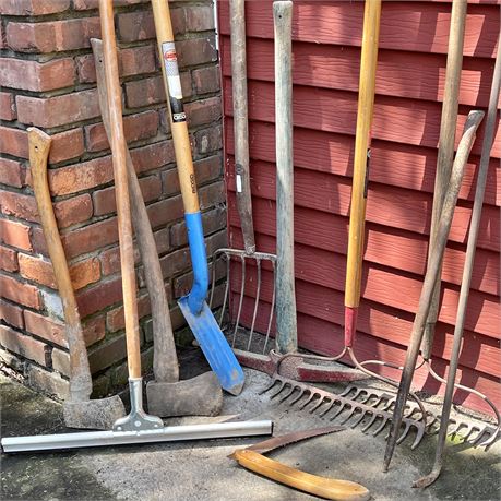 Group of 11 Outdoor Tools