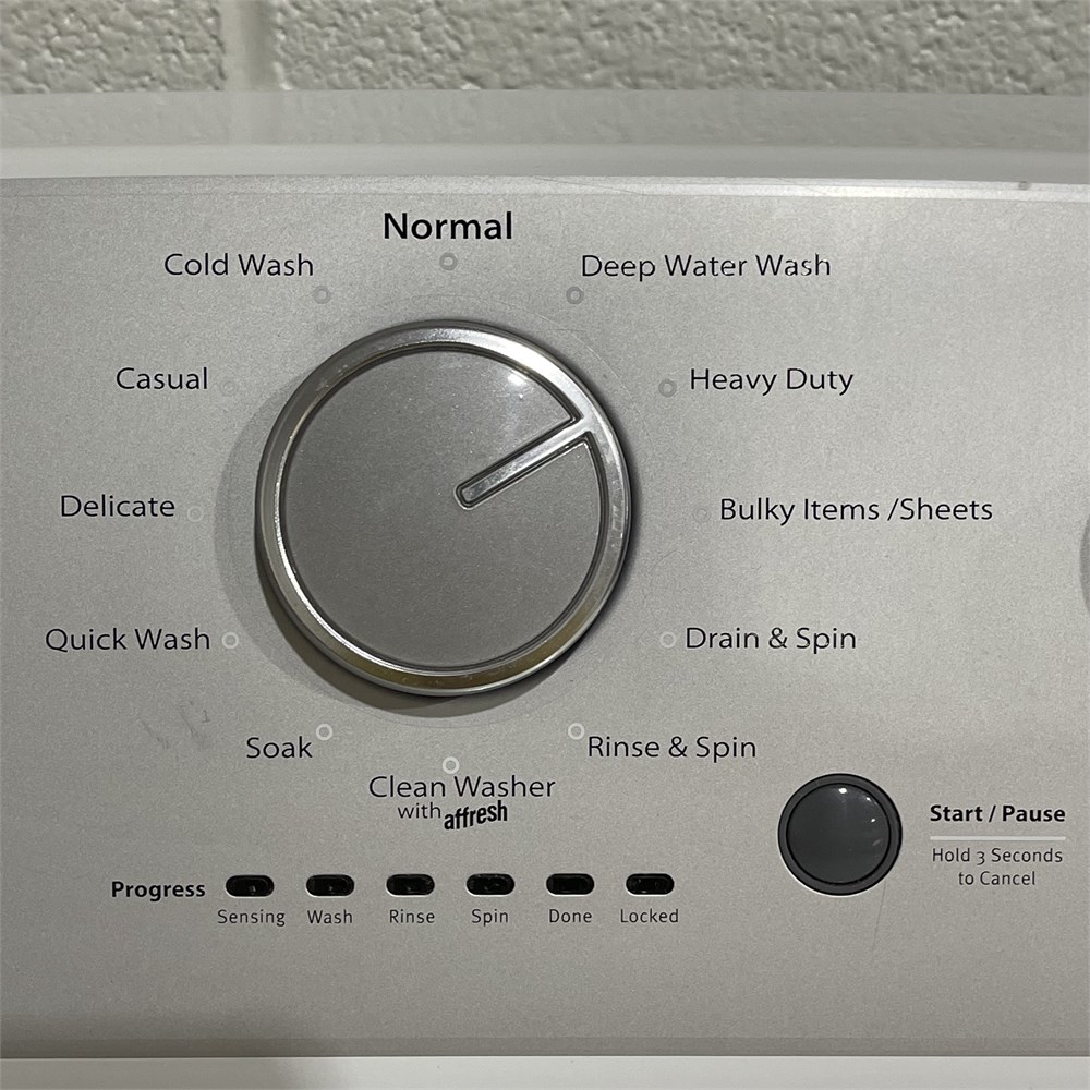 Blazing Auctions - Whirlpool American Made High Efficiency Washer ...