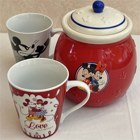 Vtg Disney Mickey/Minnie Ceramic Cookie Jar with Love Always and Animation Mugs