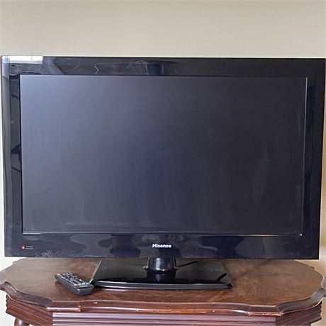 Hisense 32" LCD TV w/ Remote