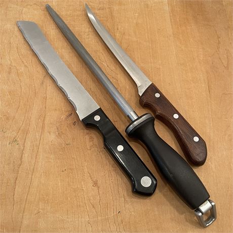 Kitchen Knives and Sharpener