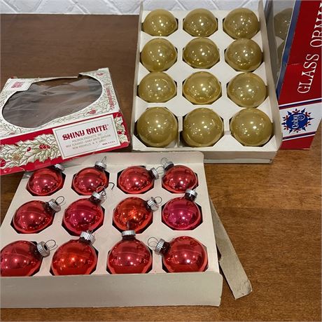 (24) Vtg Glass Solid Colored Christmas Ornaments