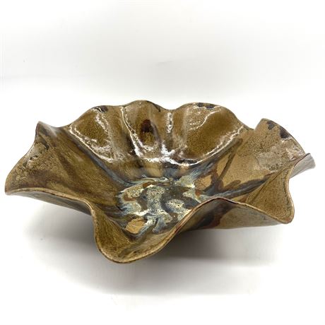 Beautiful Ruffle Shaped Pottery Centerpiece Bowl