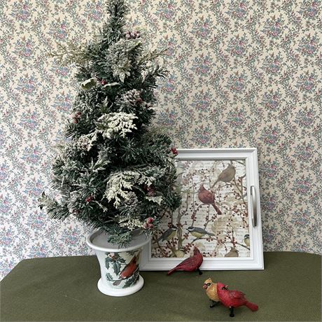 Christmas Cardinal Lot w/ Double Handled Tray, Clip on Cardinals & Lighted Tree