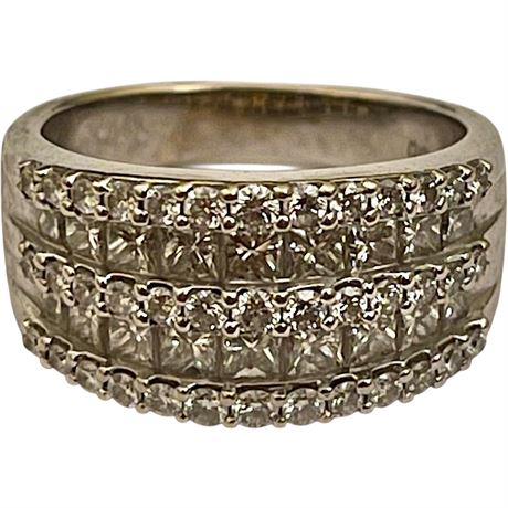 18K 750 Size 5.5 White Gold & Diamonds Ring
