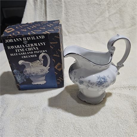Johann Haviland Bavaria Germany Blue Garland creamer with its original box.