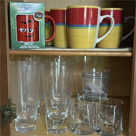 (5) Royal Norfolk & M&M Mugs w/ Clear Glass Drinking Cups