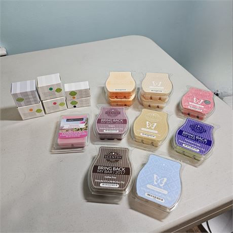 Scentsy Replacement Bulbs and Scents