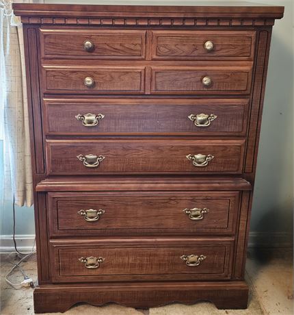 5-Drawer Wooden Dresser