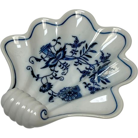 Blue Danube Porcelain Shell-Shaped Trinket Dish