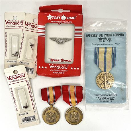 US Navy Combat Action Medals w/ Miniature Star Attachments & Warfare Insignia