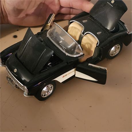 Bburago 1/24 Scale 1957 Corvette
