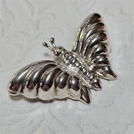 Silver Butterfly pin "925 T5-01 MEXICO" Made in Taxco - 2 inches wide - 12.1 gra