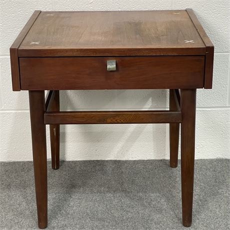 Vintage American by Martinsville - Dania Side Table