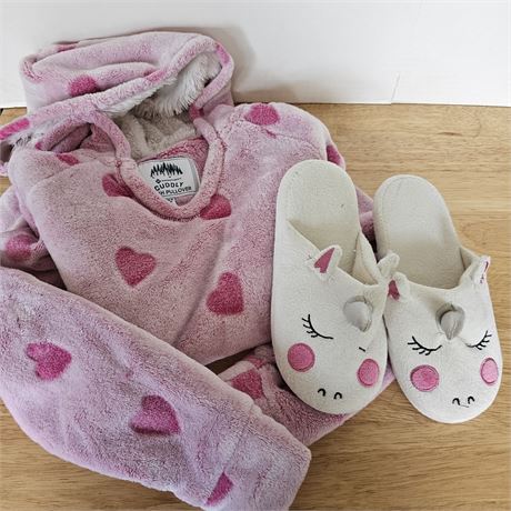 Girls 10/12 Pink Heart Cuddly Plush Pullover w/Unicorn Slippers