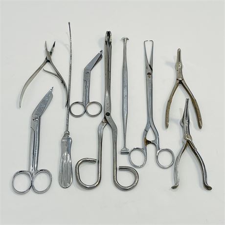 Mixed Lot of Vintage Surgical Instruments w/ Forceps, Small Spreaders and More