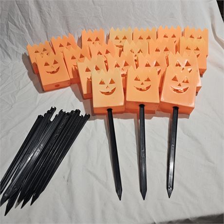 19 Halloween Pumpkin Orange Bag Lot Jack O Lantern Outdoor Decor Stakes