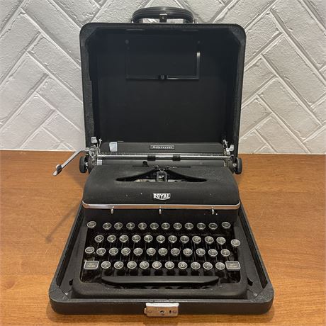 Royal Aristocrat Portable Typewriter