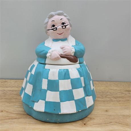 Vintage 1983 Ceramic Grandma Cookie Jar