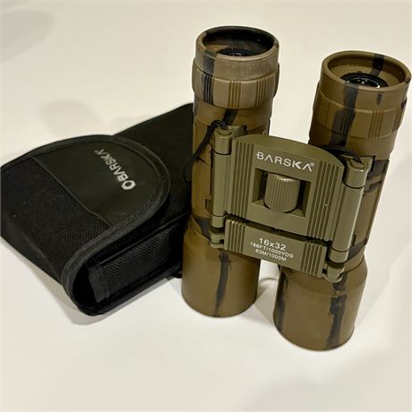 Barska 16x32 Camouflage Binoculars with Soft Case - JLM2
