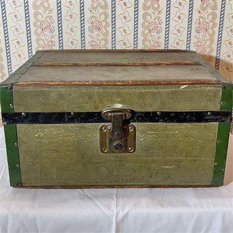 Antique Child's Storage Trunk - No Key