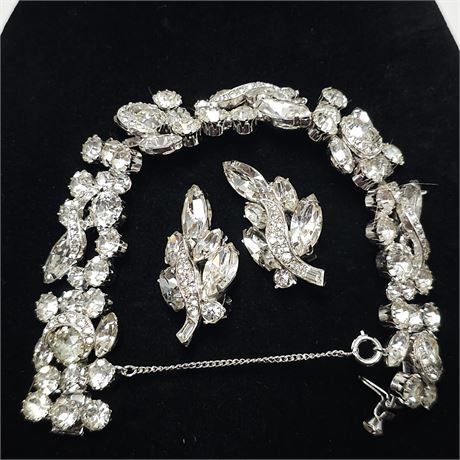 Beautiful Weiss Rhinestone Bracelet w/Matching Earrings