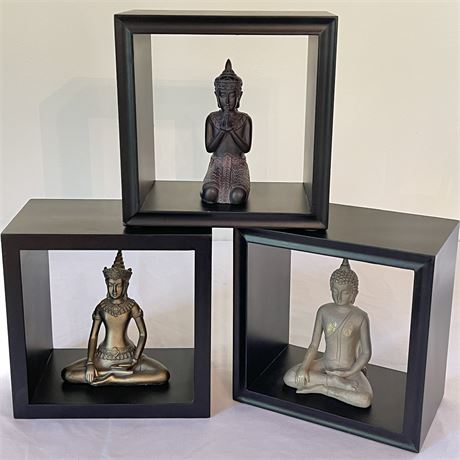 Resin Thai Buddha Praying & Meditating Figurines in Wall Hanging Wood Box Frames