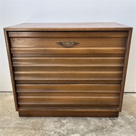 Vintage American of Martinsville 3 Drawer Dresser