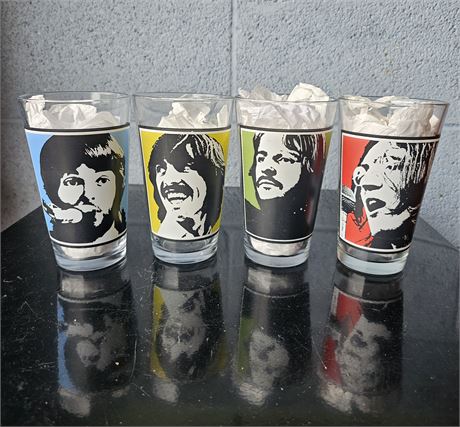 Set of 4 Beatles "Let it Be" Pub Pint Drinking Glasses
